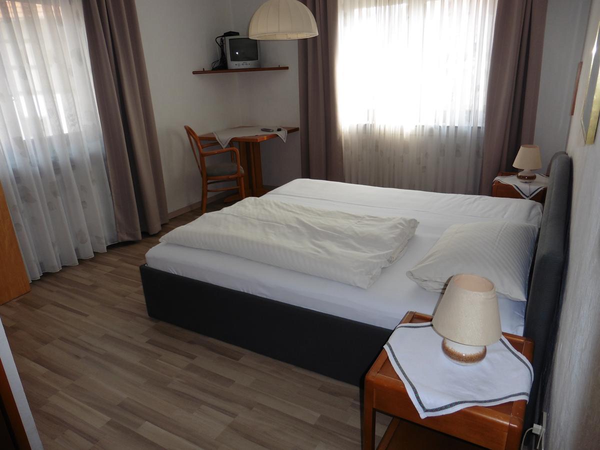 Gasthof Rockensuess Schwalmstadt Ruang foto