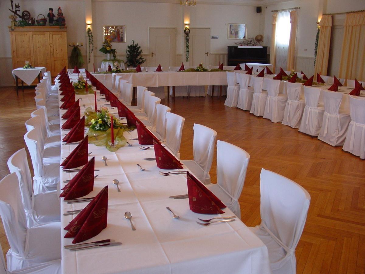 Gasthof Rockensuess Schwalmstadt Bagian luar foto